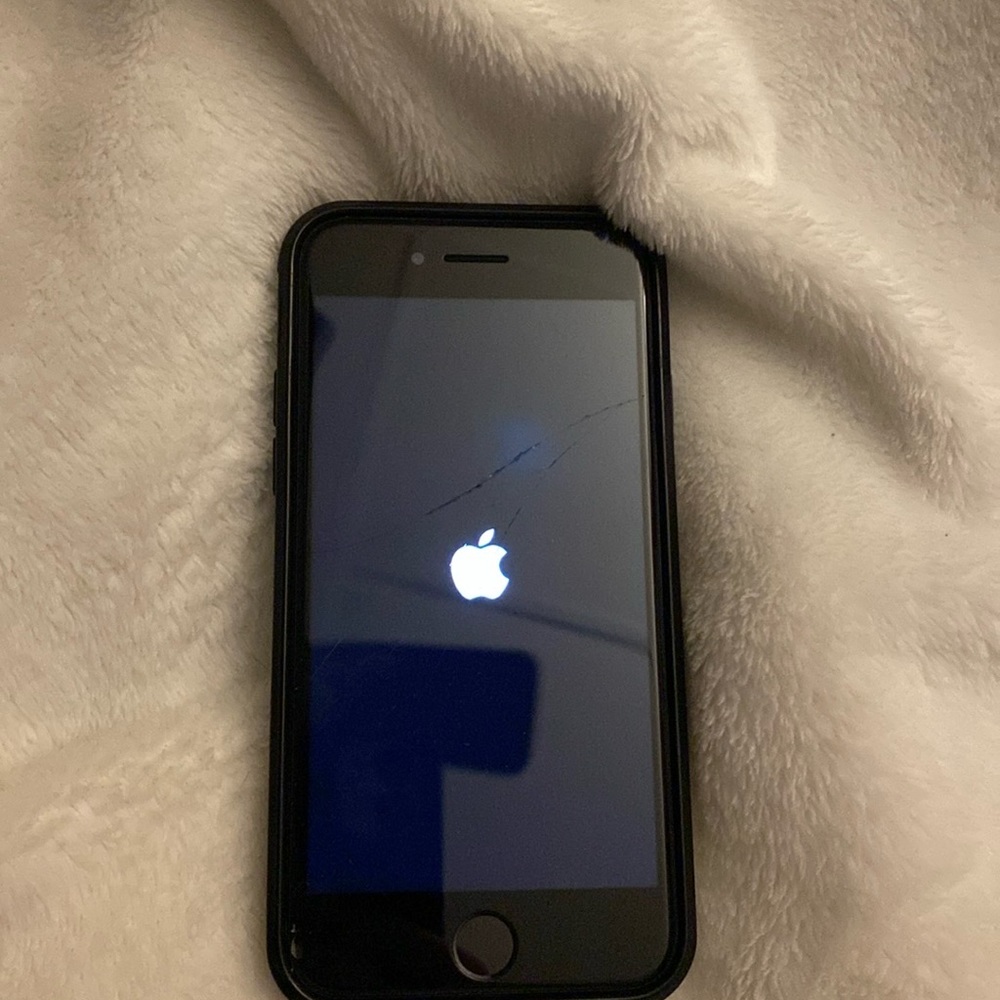 iphone SE 2 - Picture 2 of 5